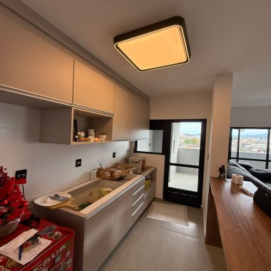 Apartamento mobiliado com 2 dormitórios em Itajaí